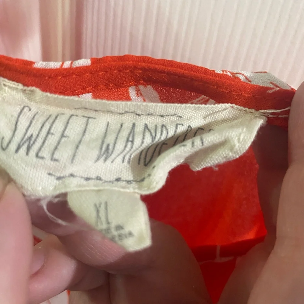 Sweet Wanderer Women’s XL Tank Top - Picture 4 of 6